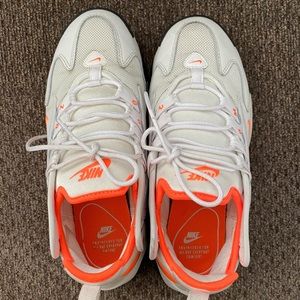 Nike zoom 2000 shoes